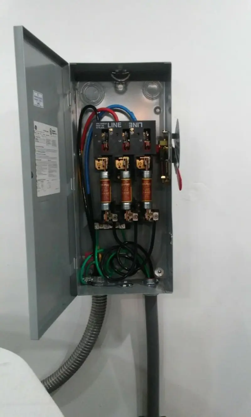 Three-phase disconnect switch installed for Electrical Wiring & Rewiring in Rainbow Lakes Estates